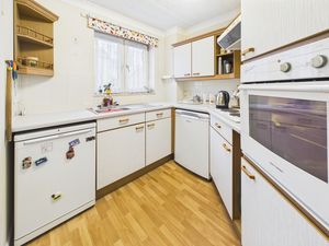 KITCHEN- click for photo gallery